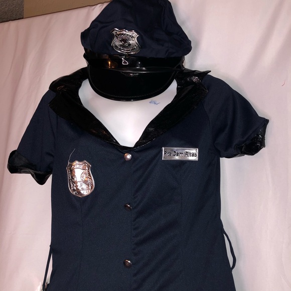 Rita Dem Rite police costume M 6-8 - Picture 6 of 8